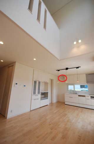 せせらぎ付きの台所